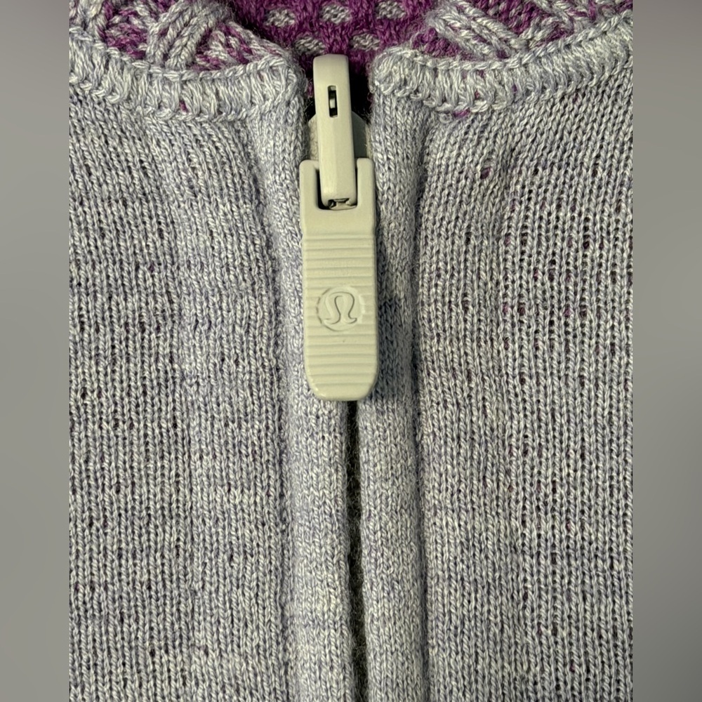 Lululemon Reversible Double-Knit Zip-Up Sweater Size 10 - Picture 7 of 11